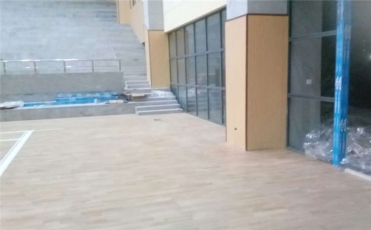 拼接板體育館實木地板哪個牌子好？