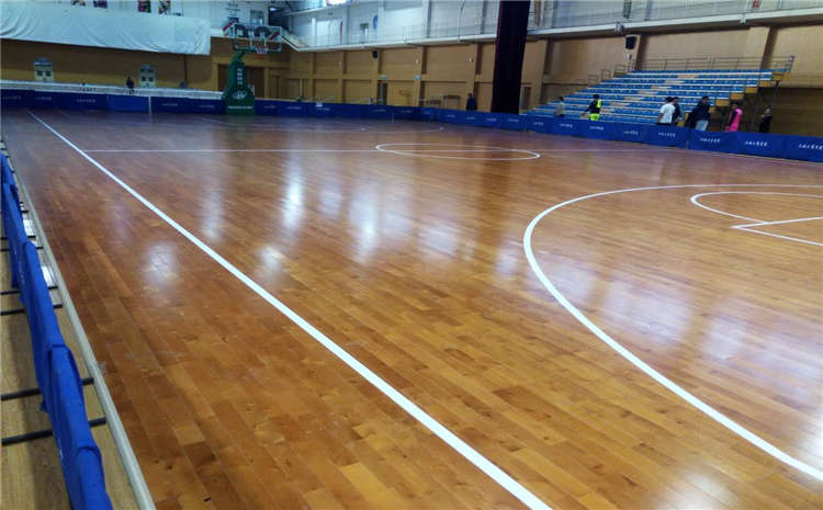 風雨操場實木地板品牌電話