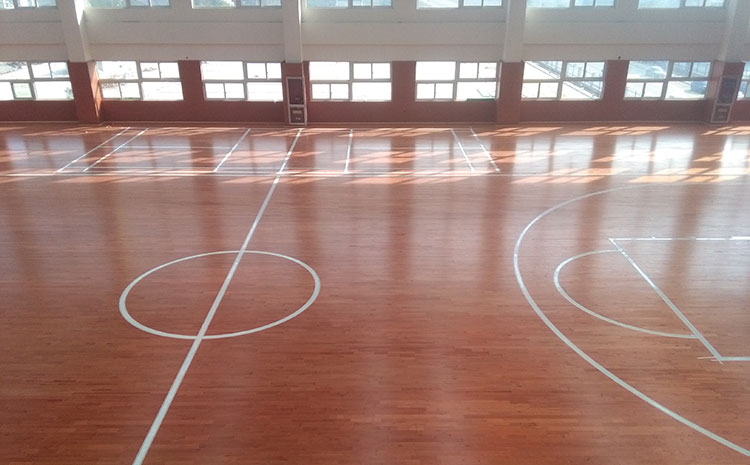 硬木企口體育運(yùn)動(dòng)地板一般多少錢?