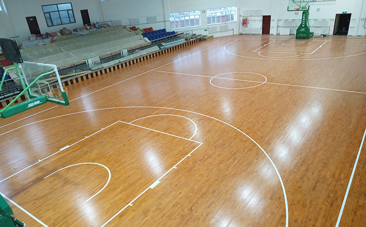 五角楓體育木地板哪個品牌好？