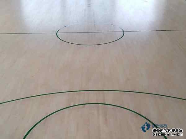 學校籃球館木地板翻新